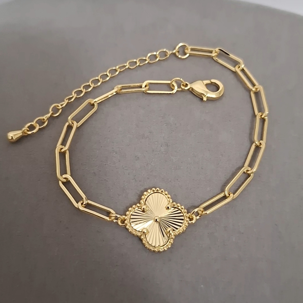 Gold Filled Clover Paperclips Bracelet
